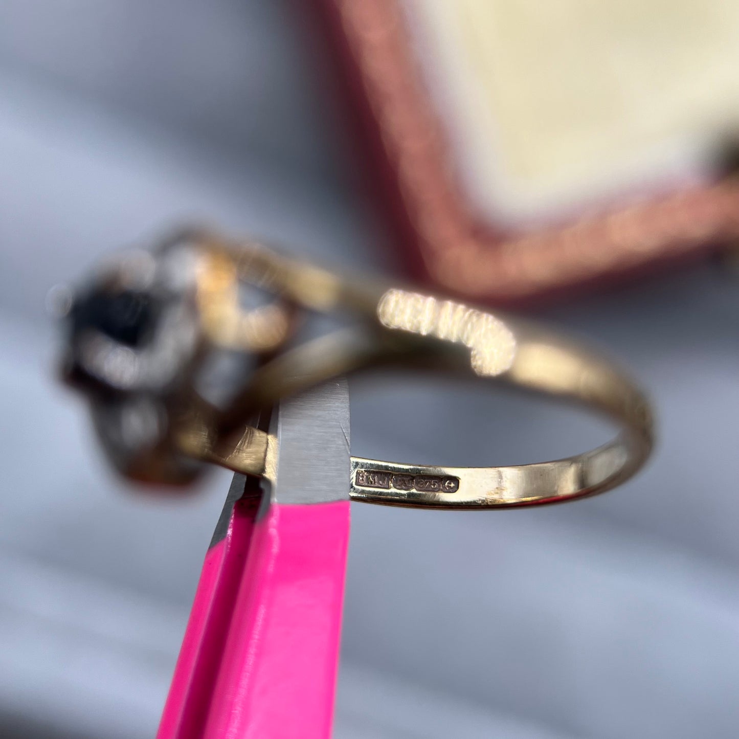 Vintage 9ct Gold Sapphire & Diamond Heart Ring