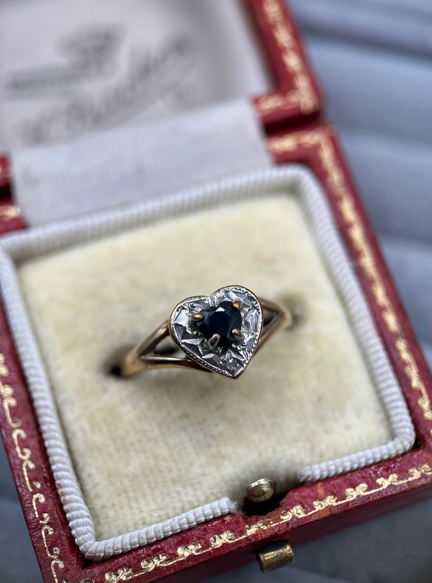 Vintage 9ct Gold Sapphire & Diamond Heart Ring