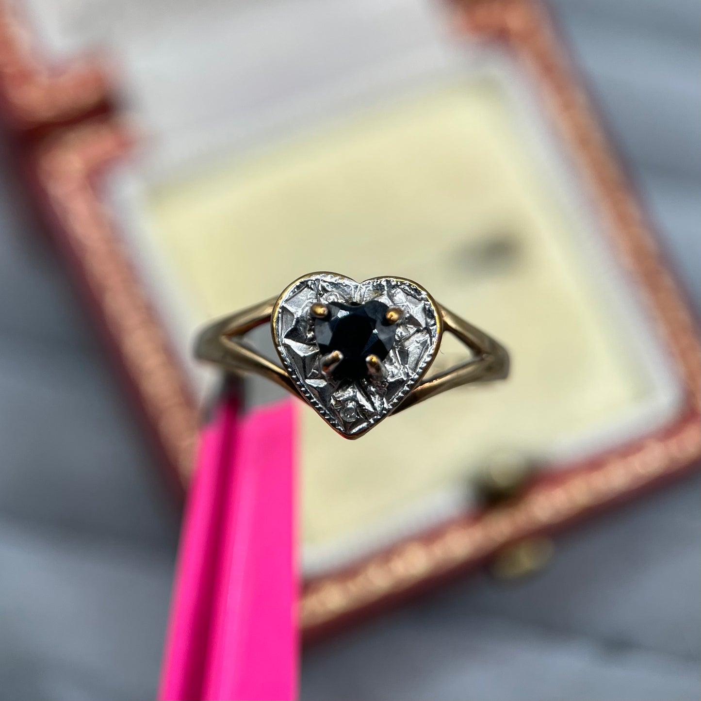 Vintage 9ct Gold Sapphire & Diamond Heart Ring