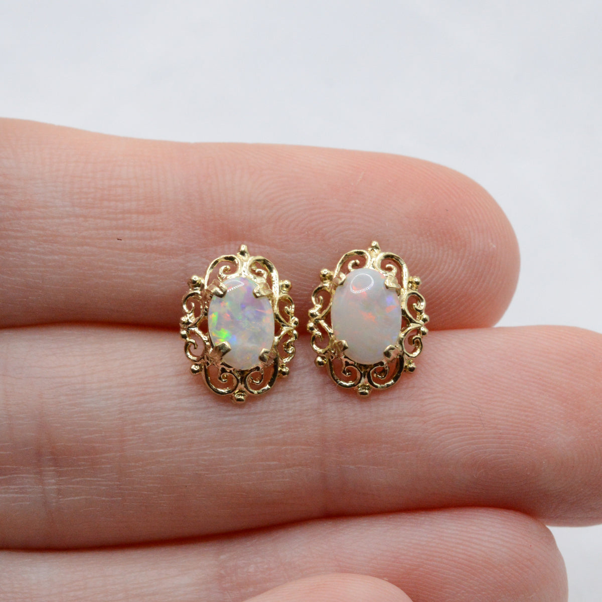 9ct Gold Opal Stud Earrings