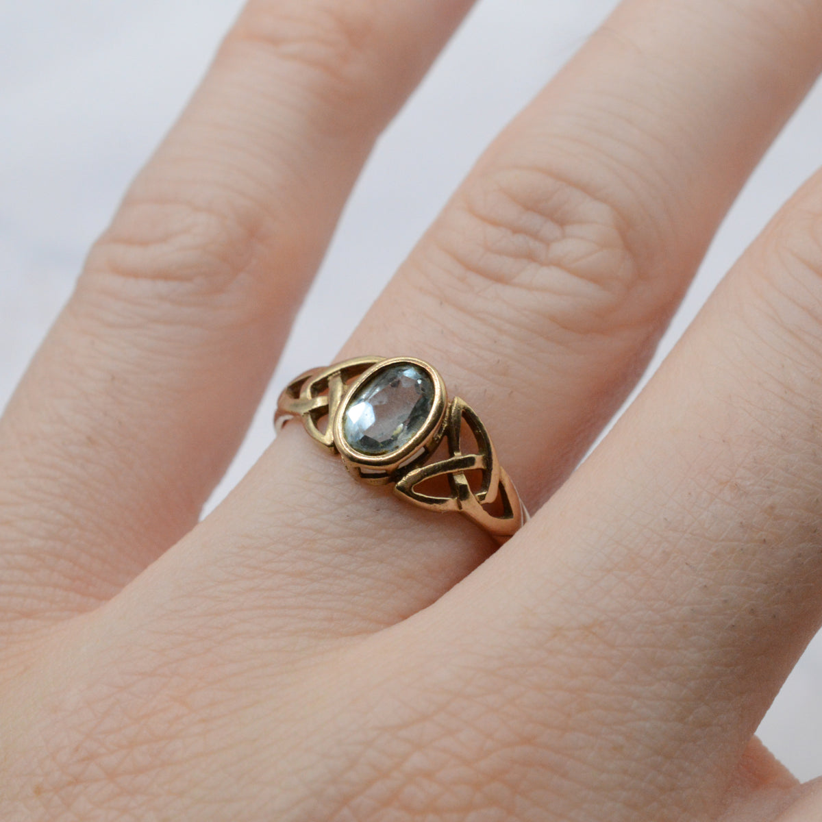 9ct Gold Blue Topaz Celtic Trinity Ring