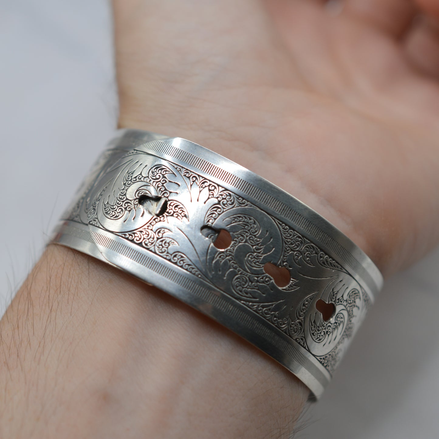Vintage 1940s Sterling Silver Buckle Bangle Bracelet (Adjustable Size)