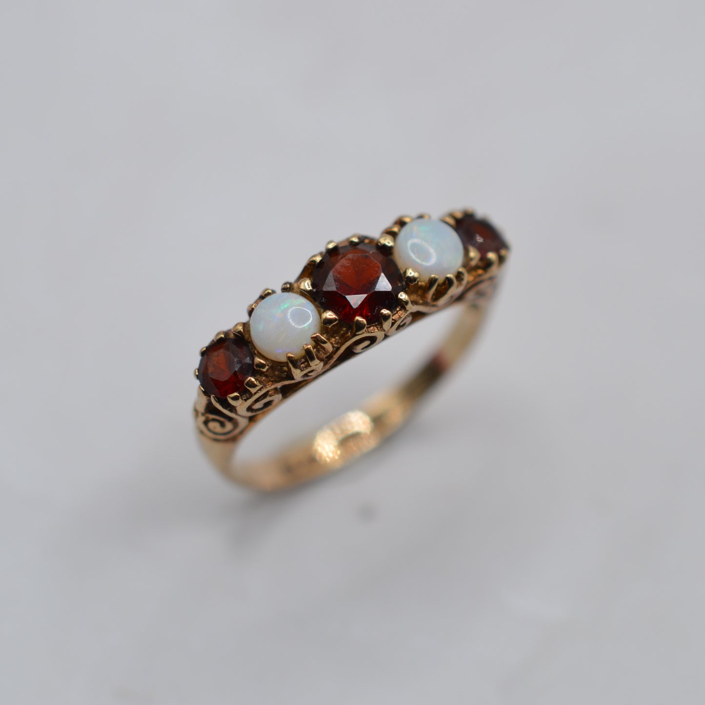1990s 9ct Gold Opal & Garnet Five-Stone Ring