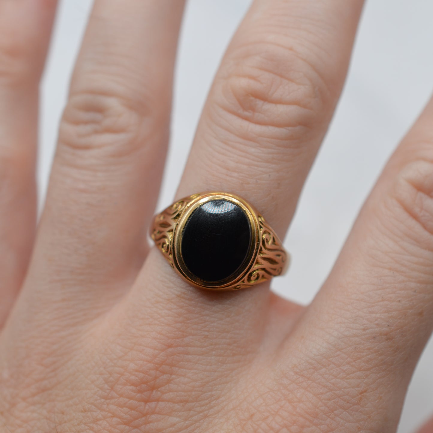 1960s Vintage 9ct Gold Unisex Black Onyx Signet Ring