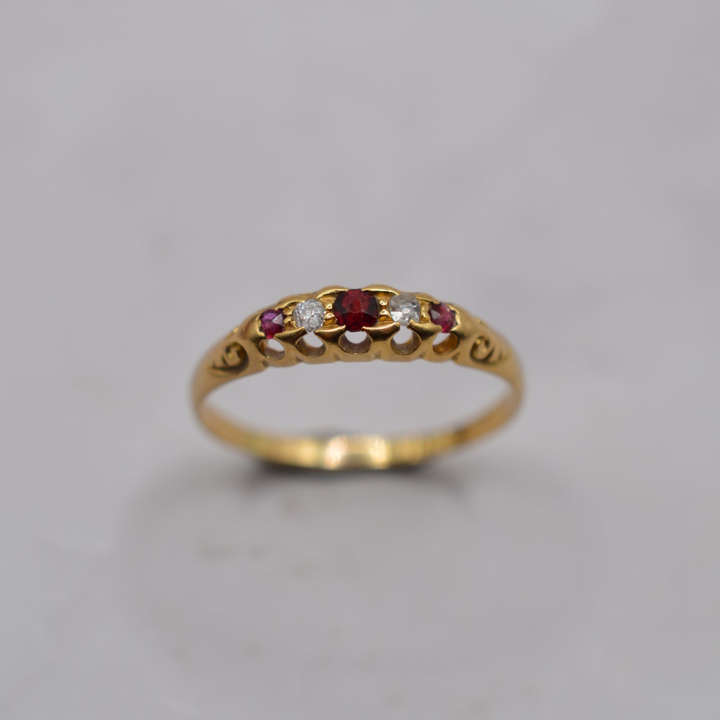 Antique Late Victorian 18ct Gold Ruby & Diamond Five-Stone Ring