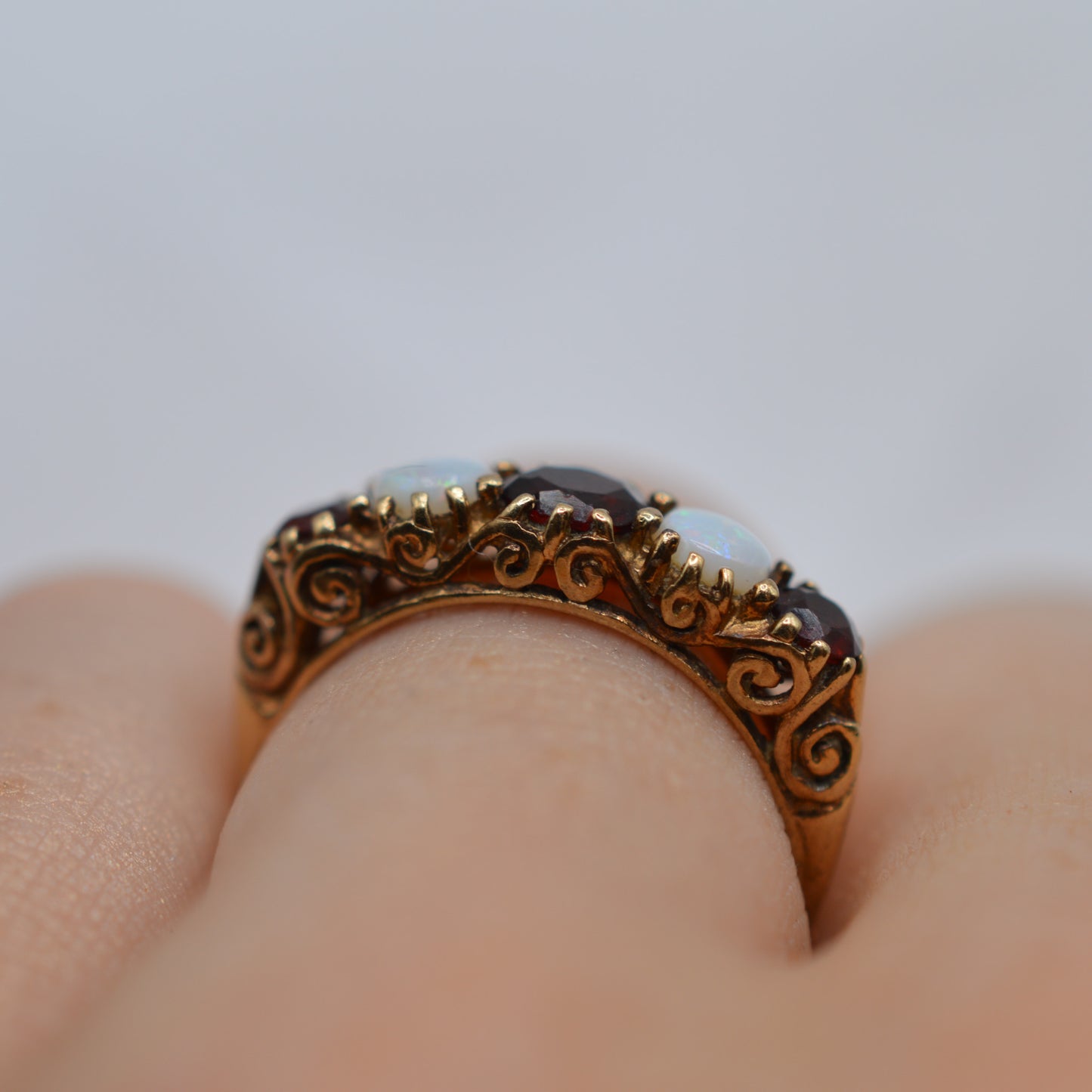 1990s 9ct Gold Opal & Garnet Five-Stone Ring