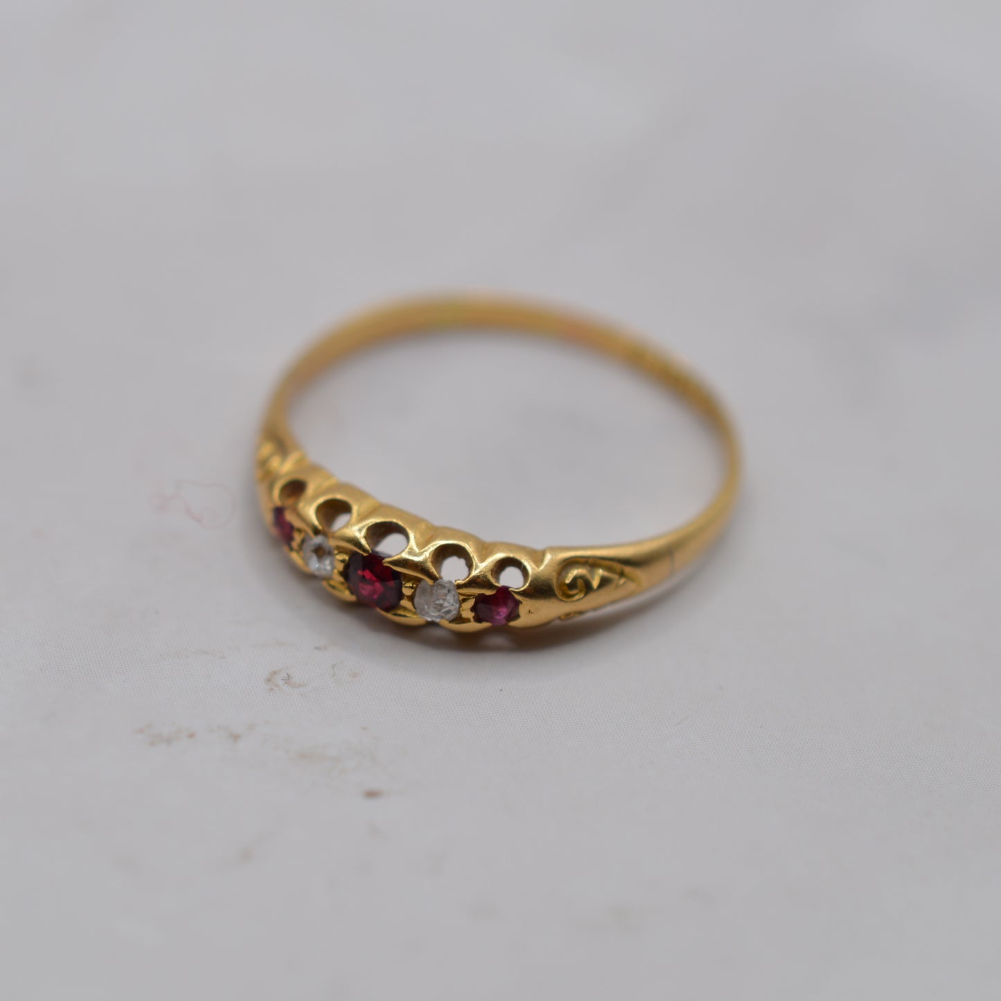 Antique Late Victorian 18ct Gold Ruby & Diamond Five-Stone Ring