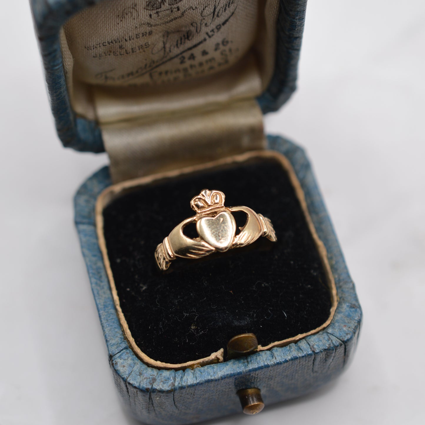 1990s 9ct Gold Claddagh Ring