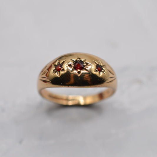 Chunky 1960s Vintage 9ct Gold Garnet Gypsy Trilogy Ring