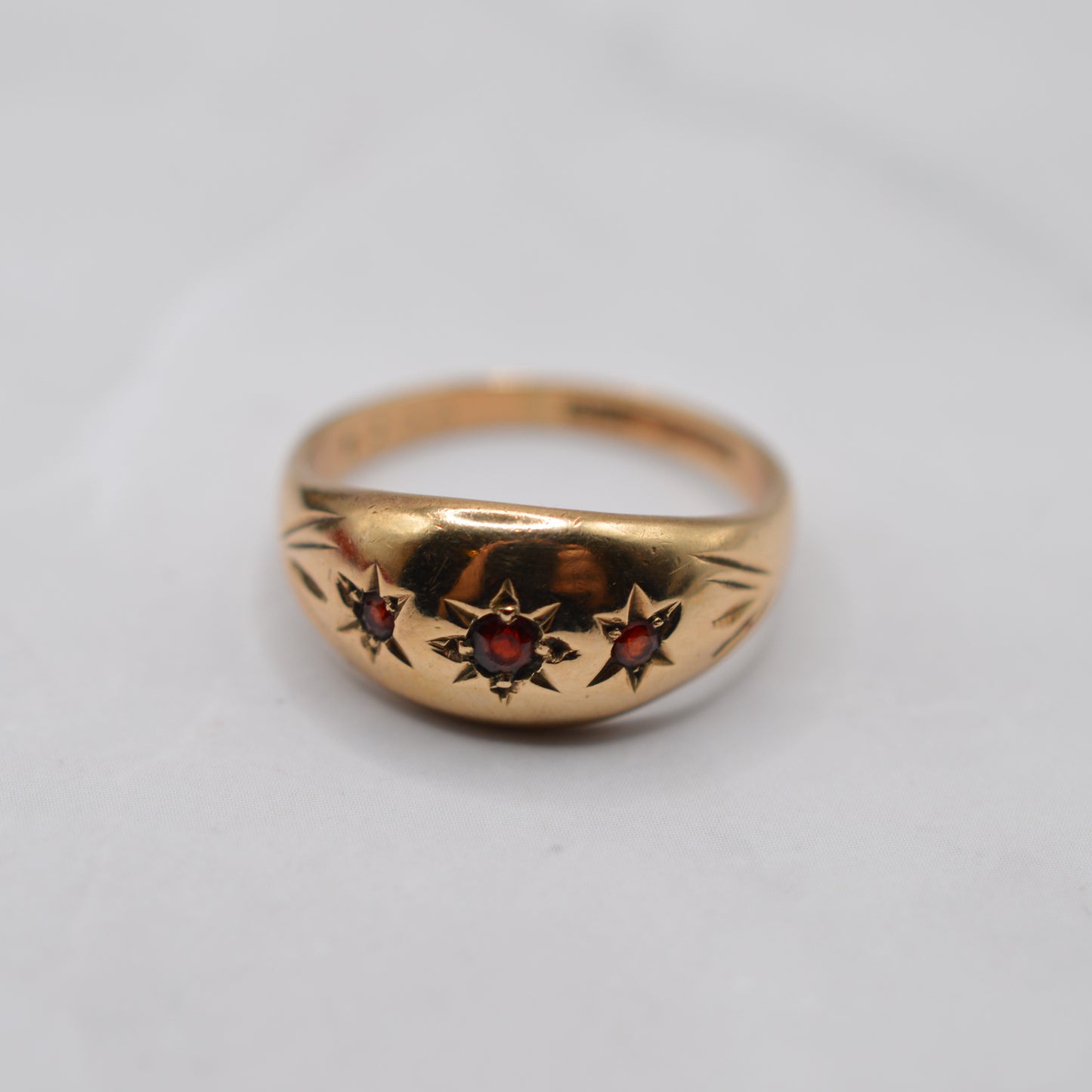 Chunky 1960s Vintage 9ct Gold Garnet Gypsy Trilogy Ring