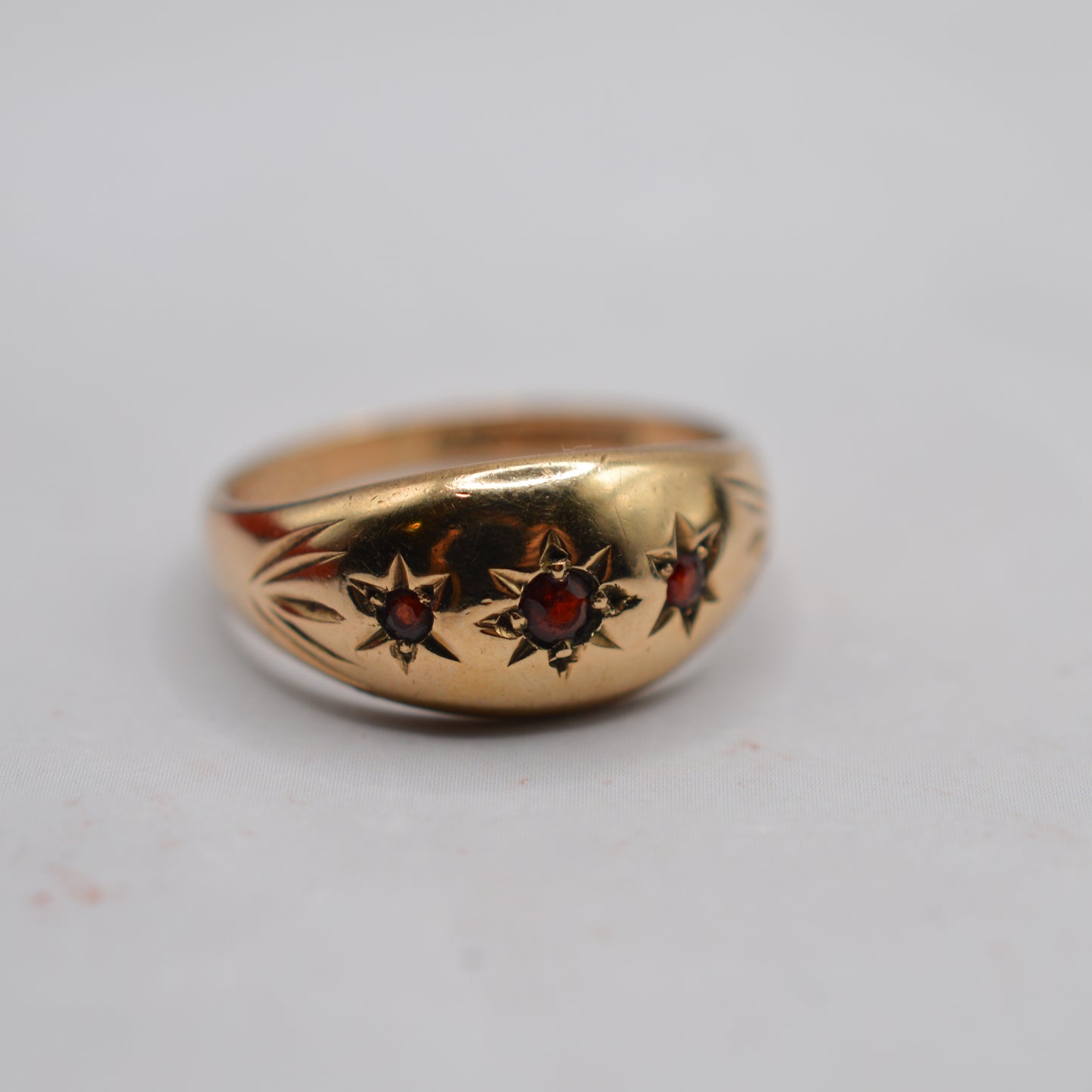Chunky 1960s Vintage 9ct Gold Garnet Gypsy Trilogy Ring