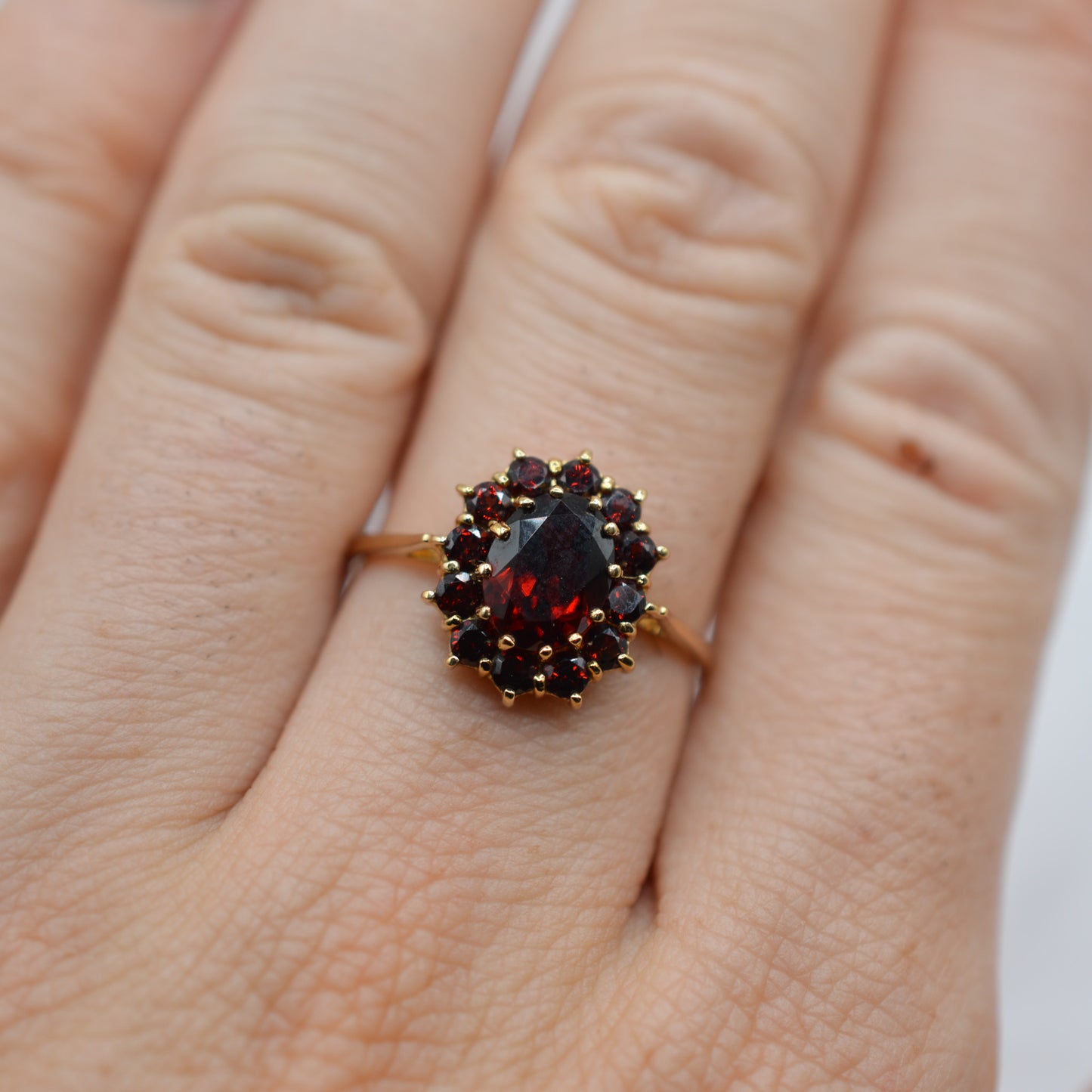 9ct Gold Garnet Cluster Ring