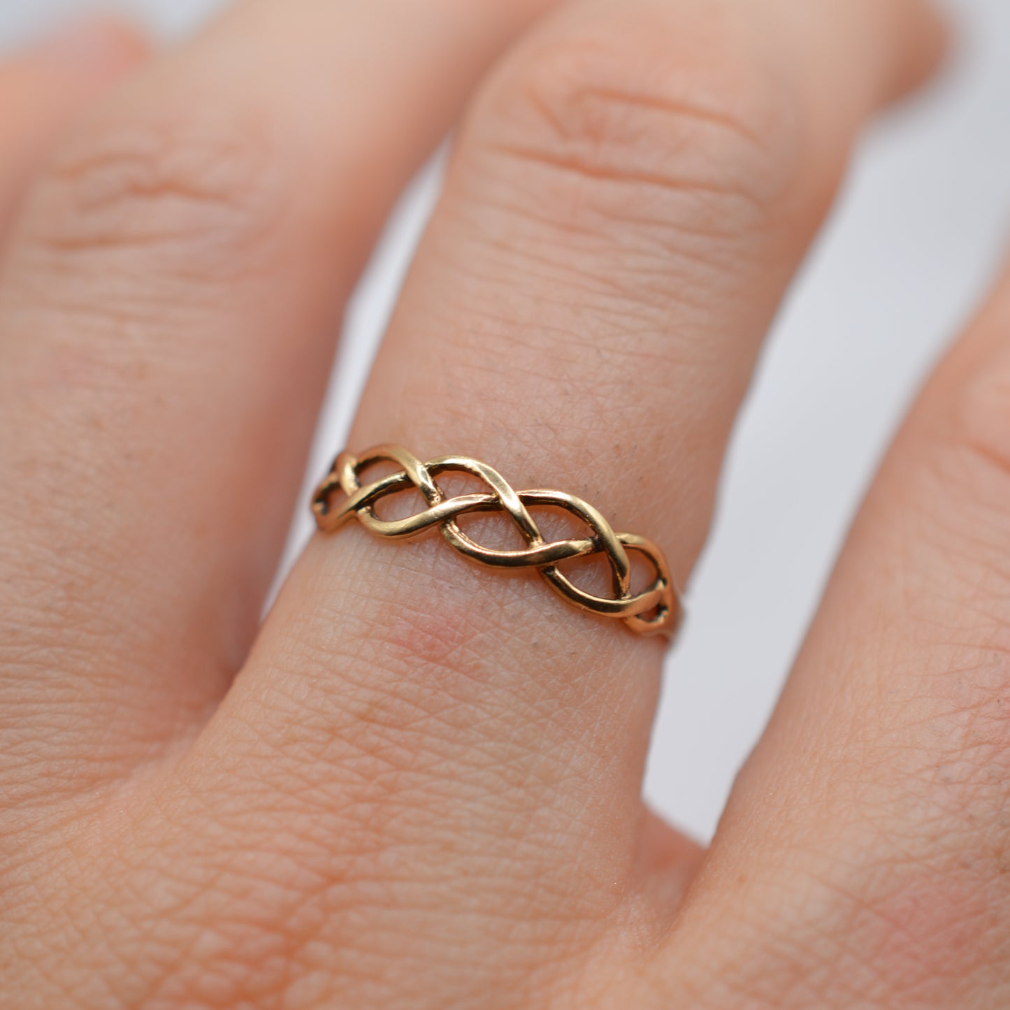 1980s Vintage 9ct Gold Celtic Braid Ring