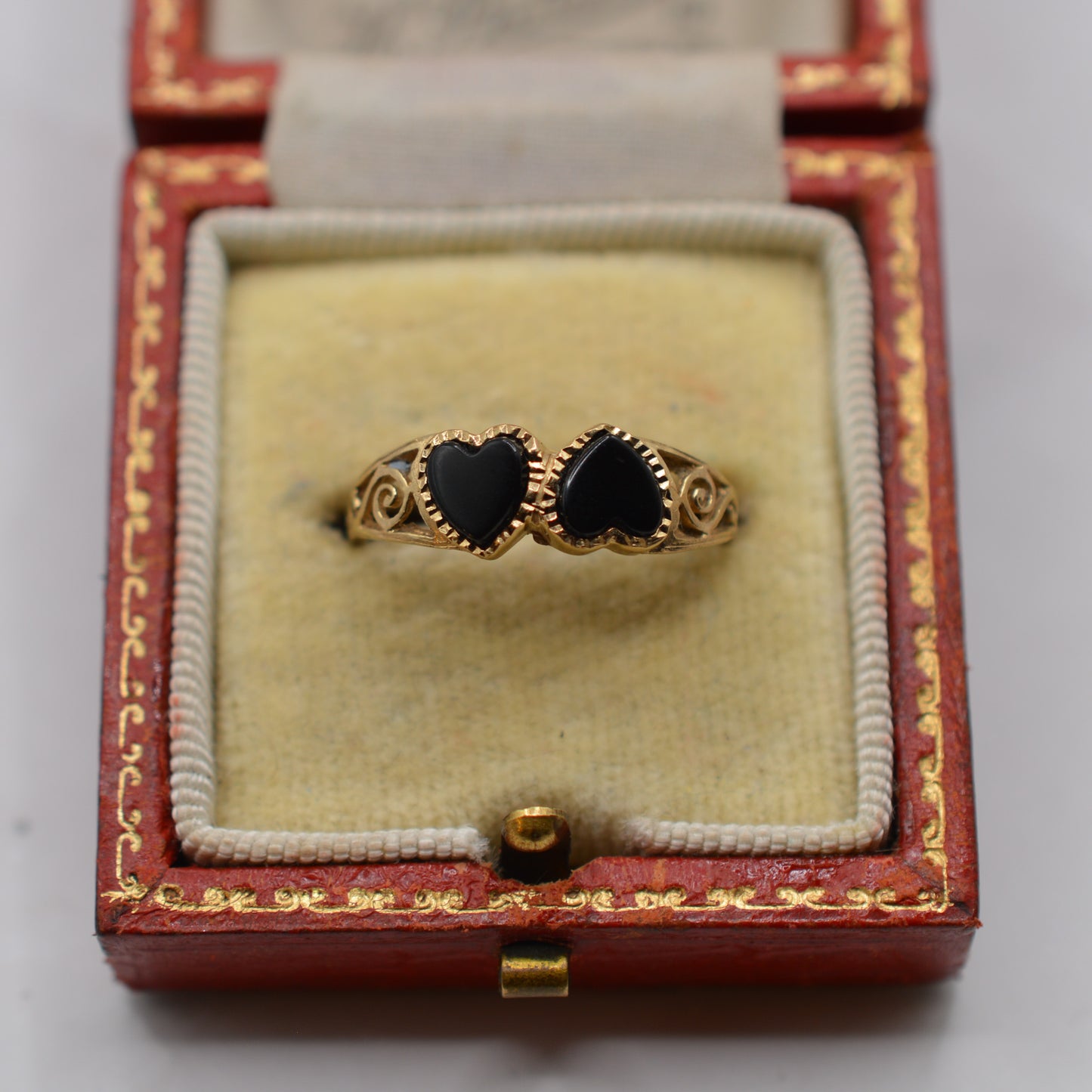 1990s 9ct Gold Double Heart Onyx Ring