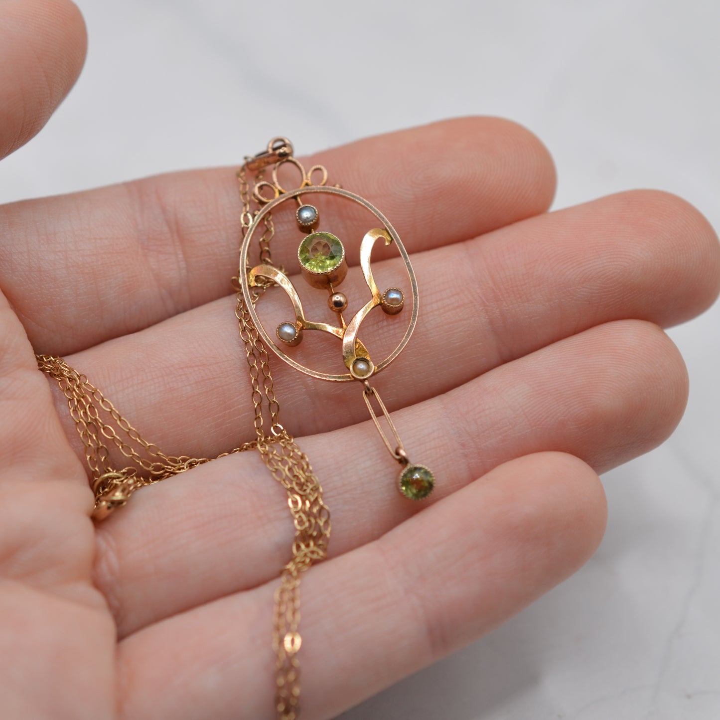 Antique Edwardian 9ct Gold Peridot & Pearl Lavalier Pendant Necklace