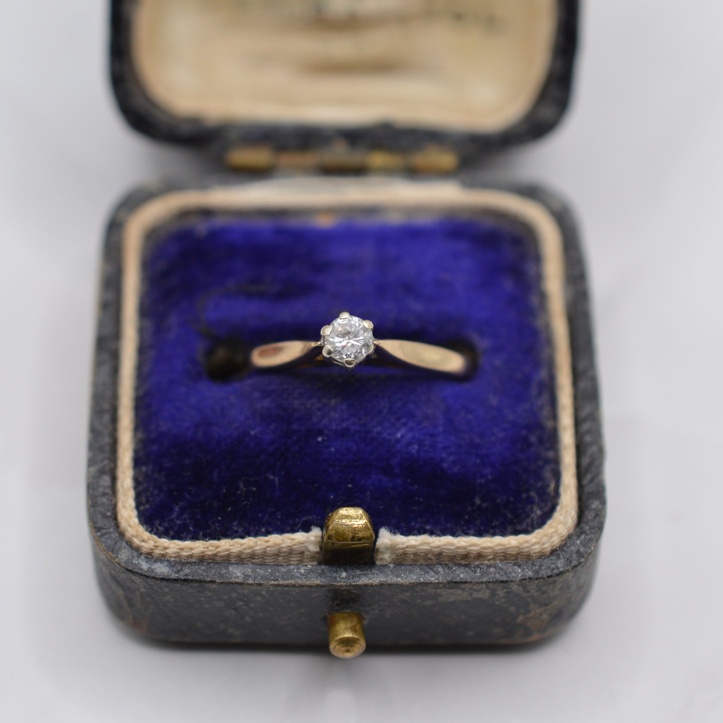 1980s Vintage 9ct Gold Diamond Solitaire Ring