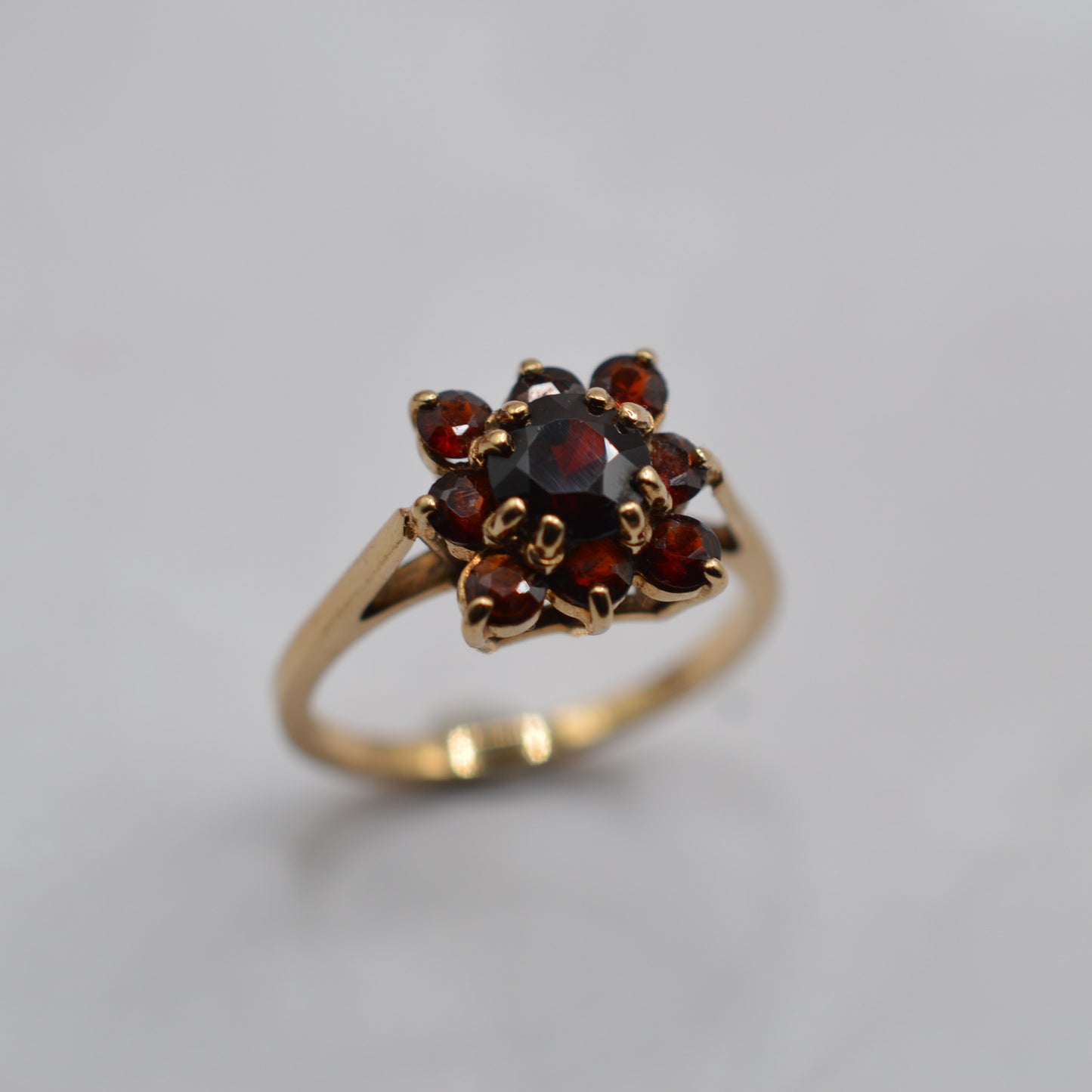 1970s Vintage 9ct Gold Garnet Square Cluster Ring