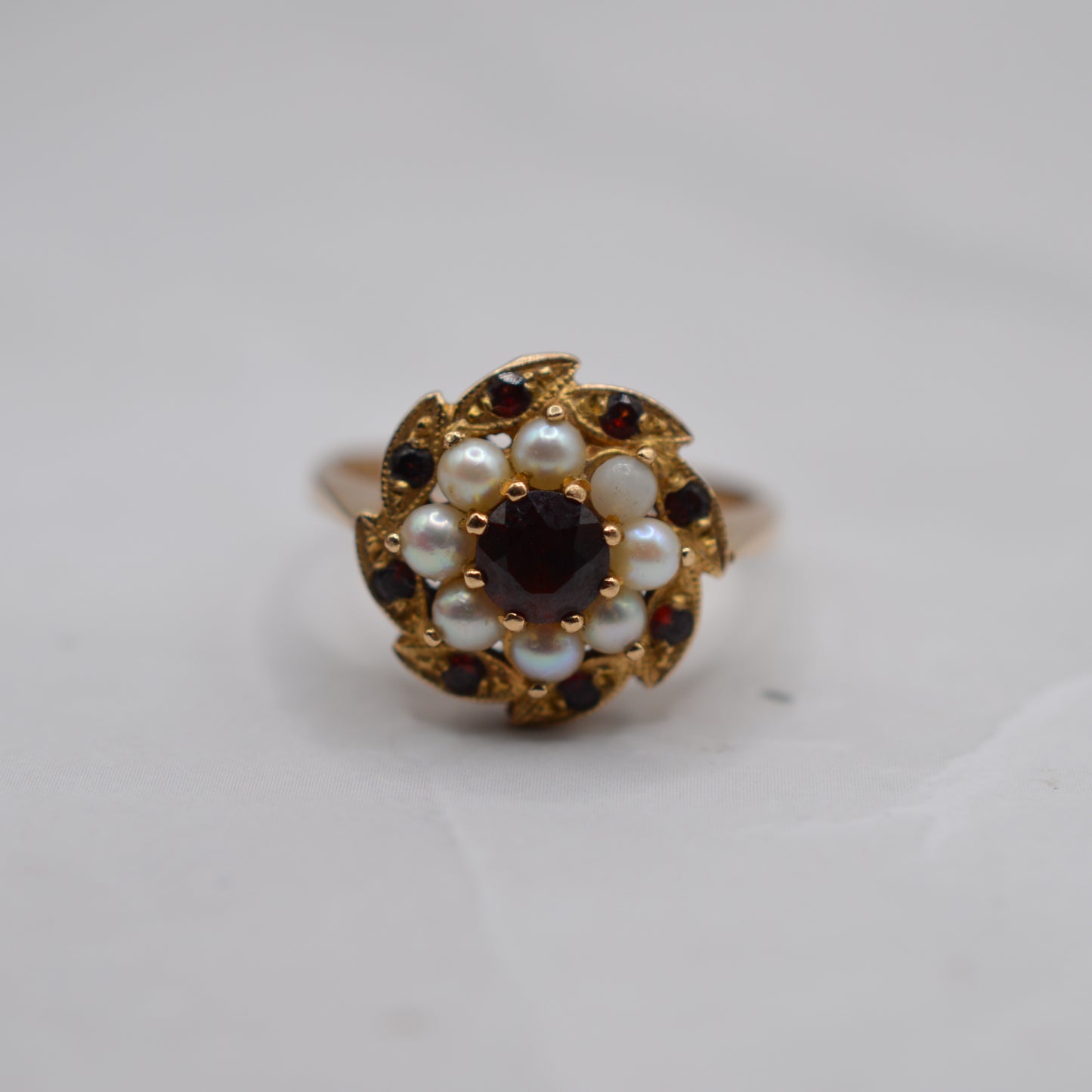 1970s Vintage 9ct Gold Garnet & Pearl Floral Cluster Ring