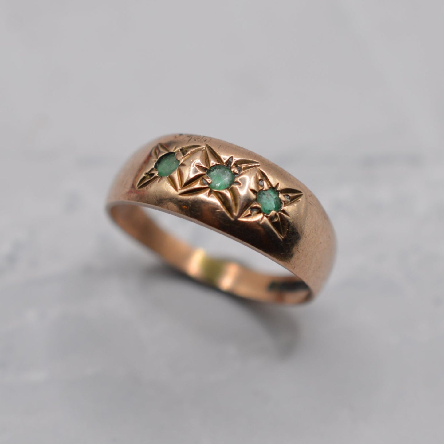 1990s 9ct Gold Emerald Gypsy Ring