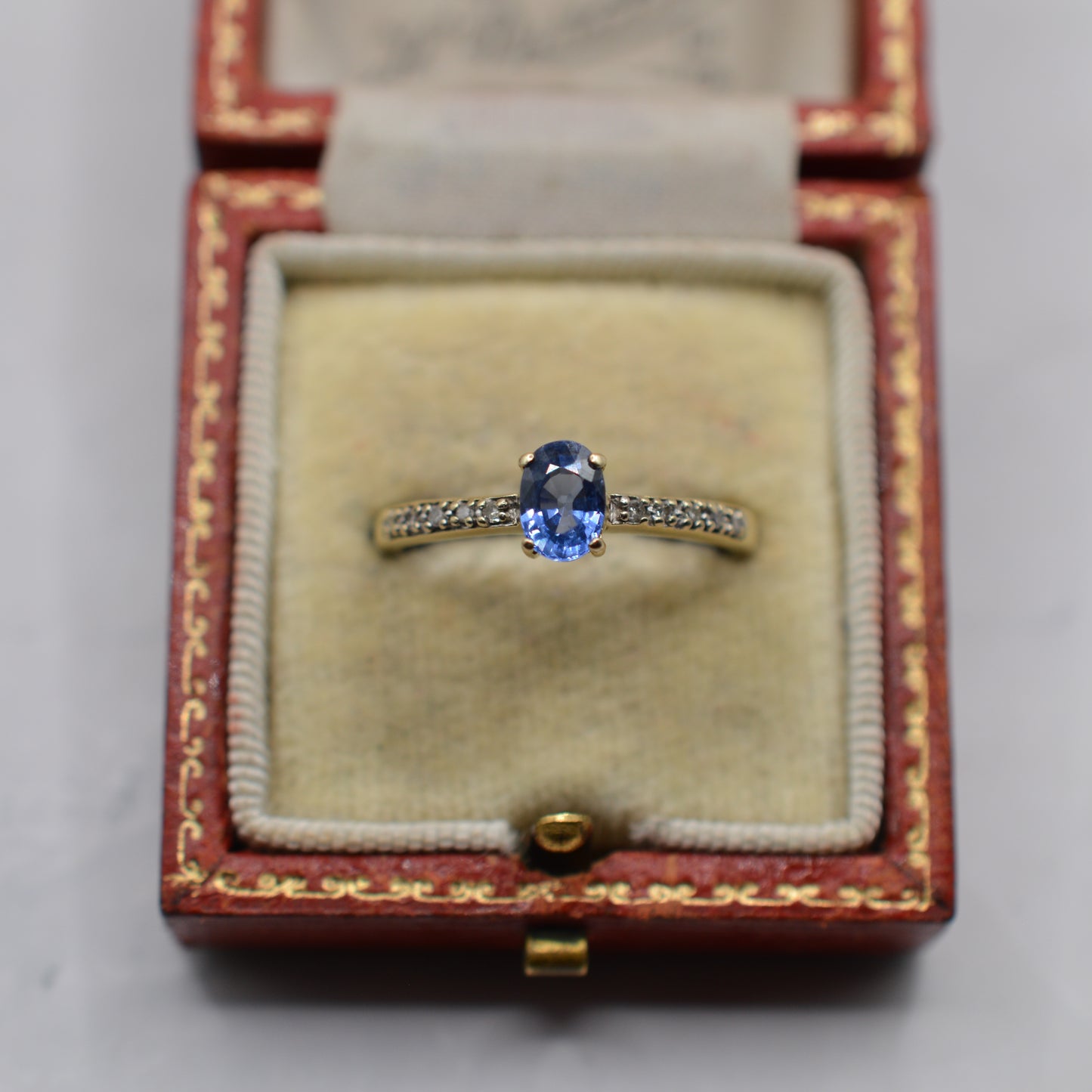 9ct Gold Sapphire & Diamond Ring