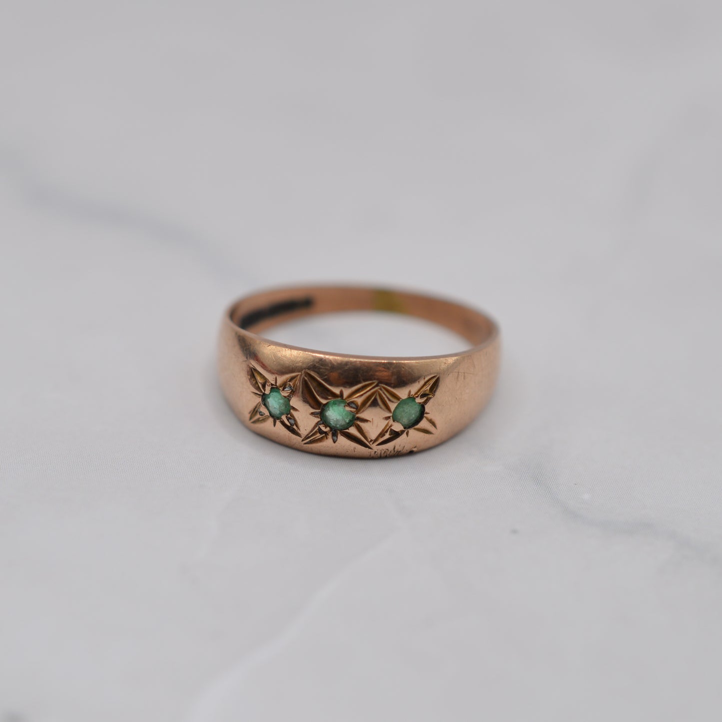1990s 9ct Gold Emerald Gypsy Ring