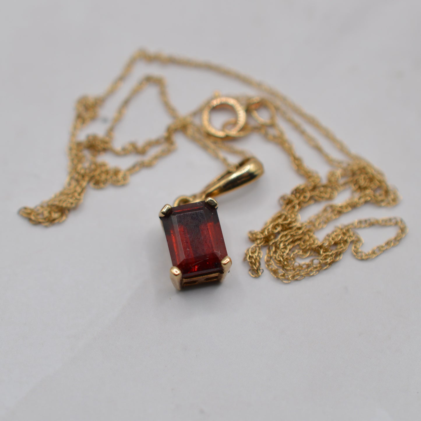 9ct Gold Garnet Pendant Necklace & Earrings Set