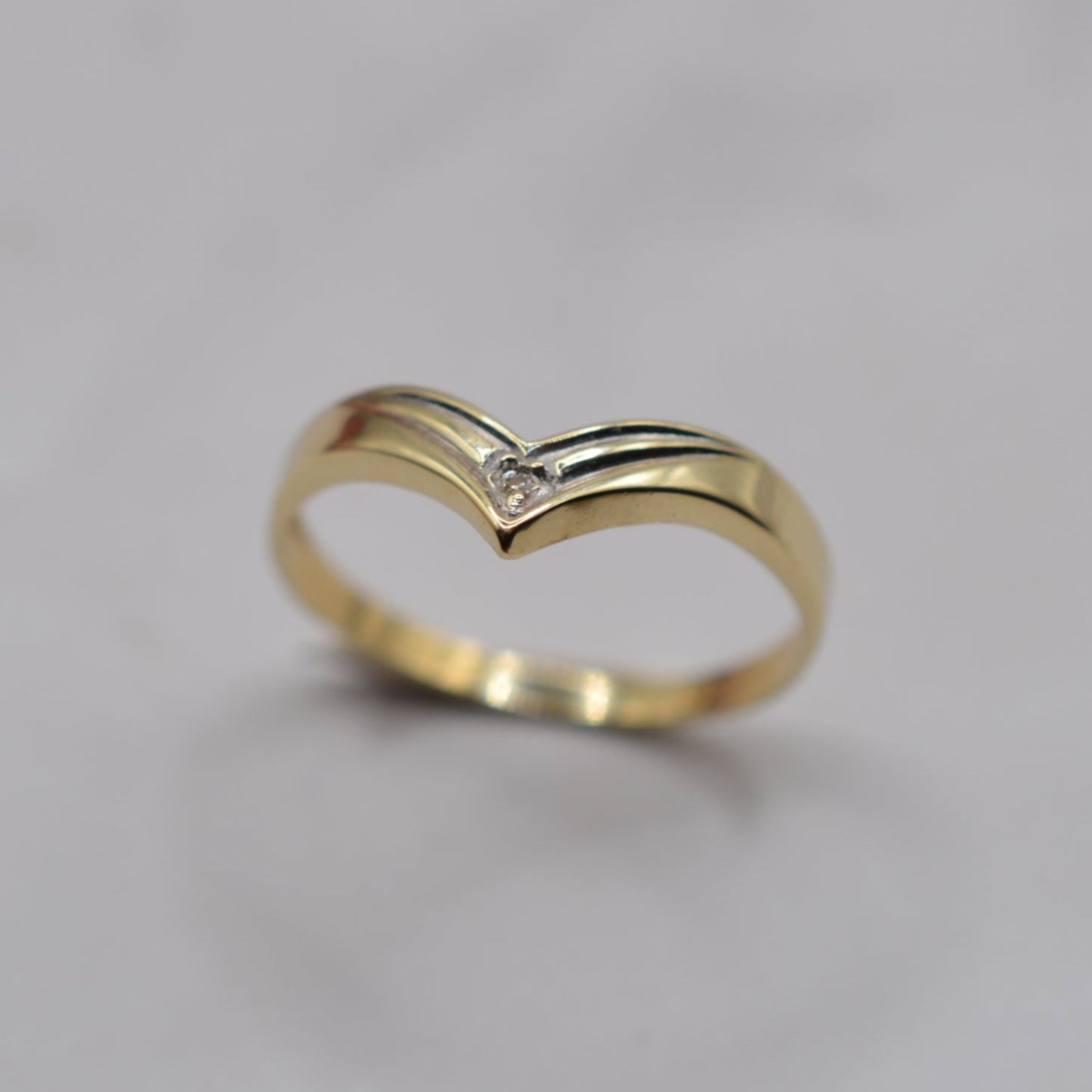 9ct Gold Diamond Wishbone Ring