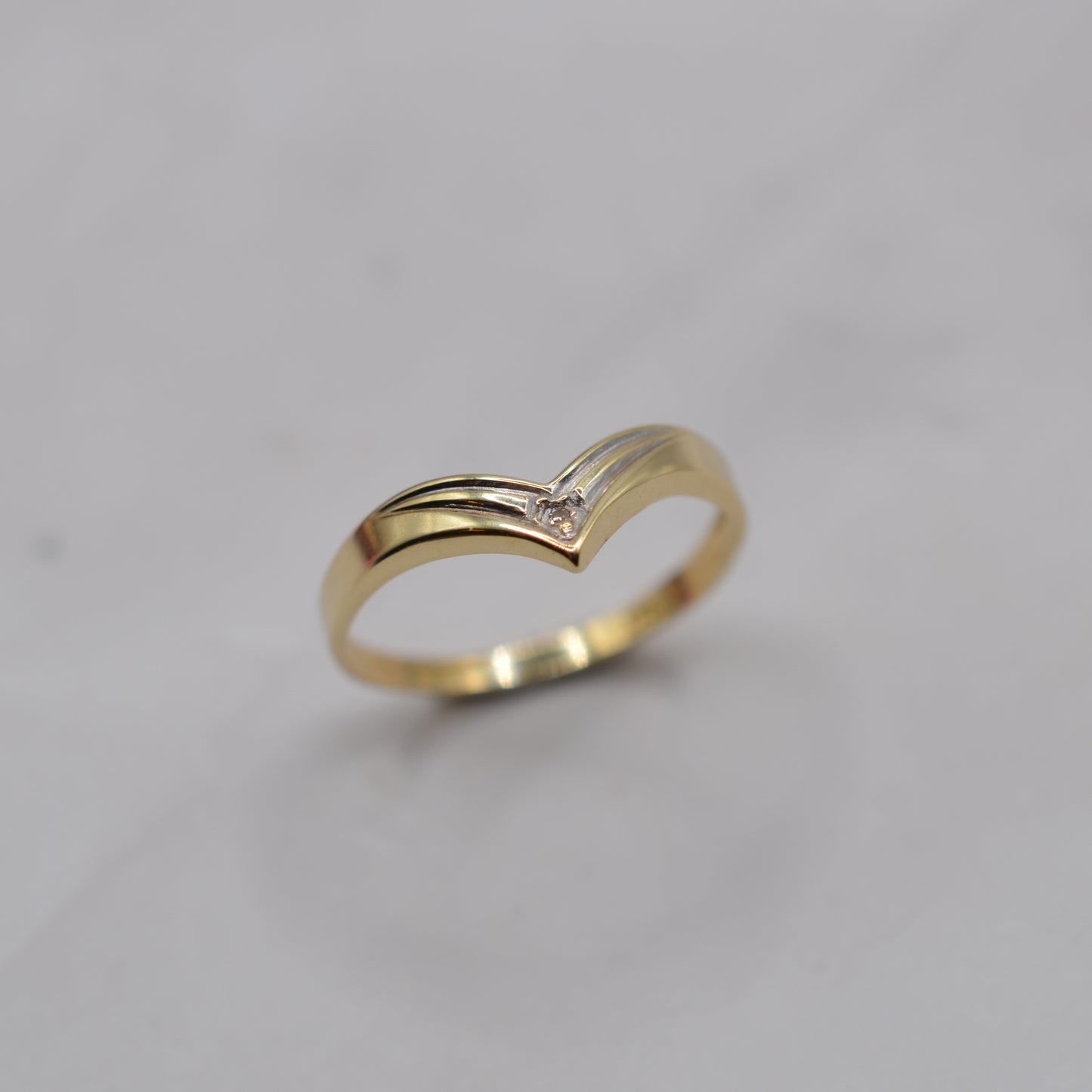 9ct Gold Diamond Wishbone Ring