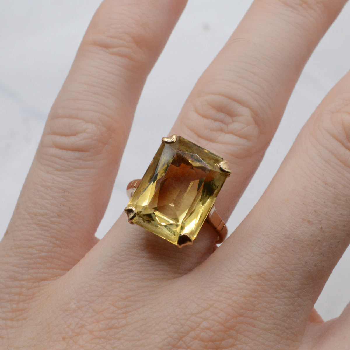 1960s Vintage Chunky 9ct Gold ~15ct Citrine Ring