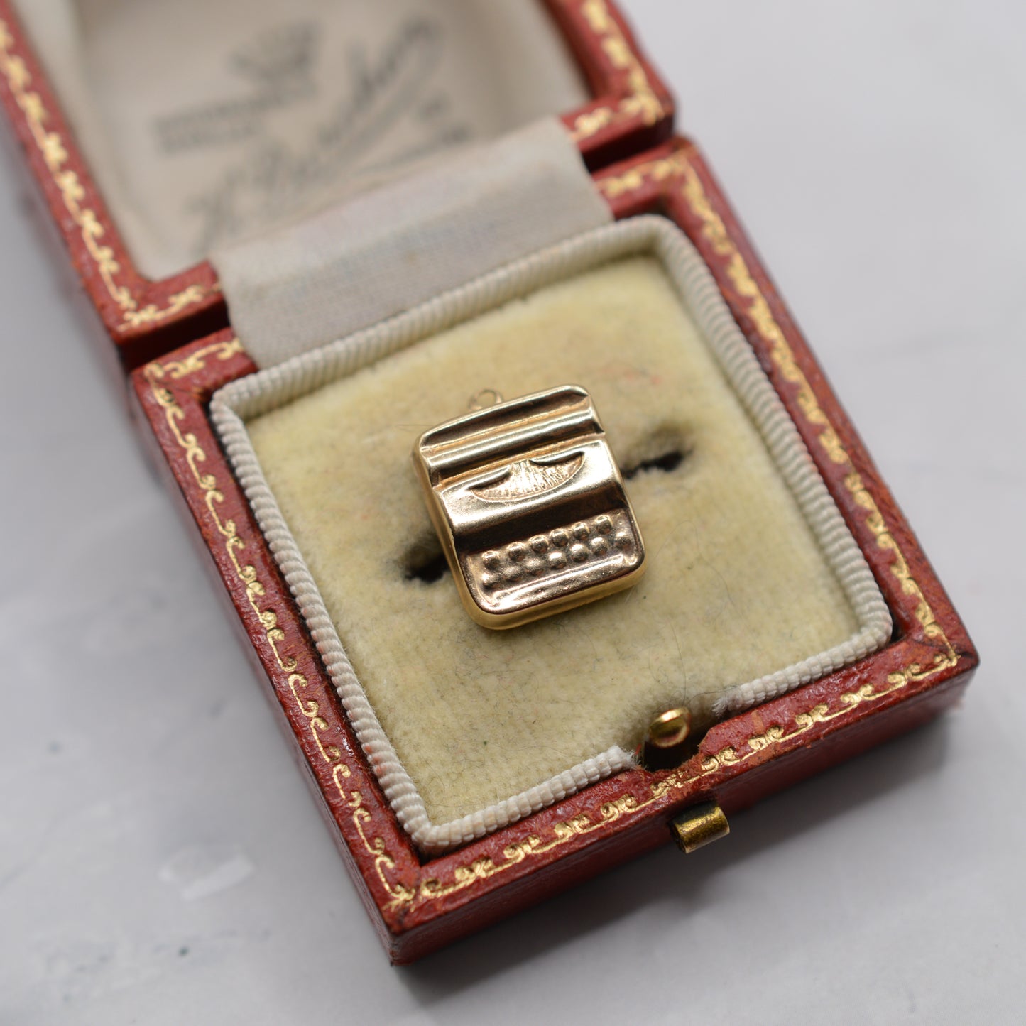 1970s Vintage 9ct Gold Typewriter Charm