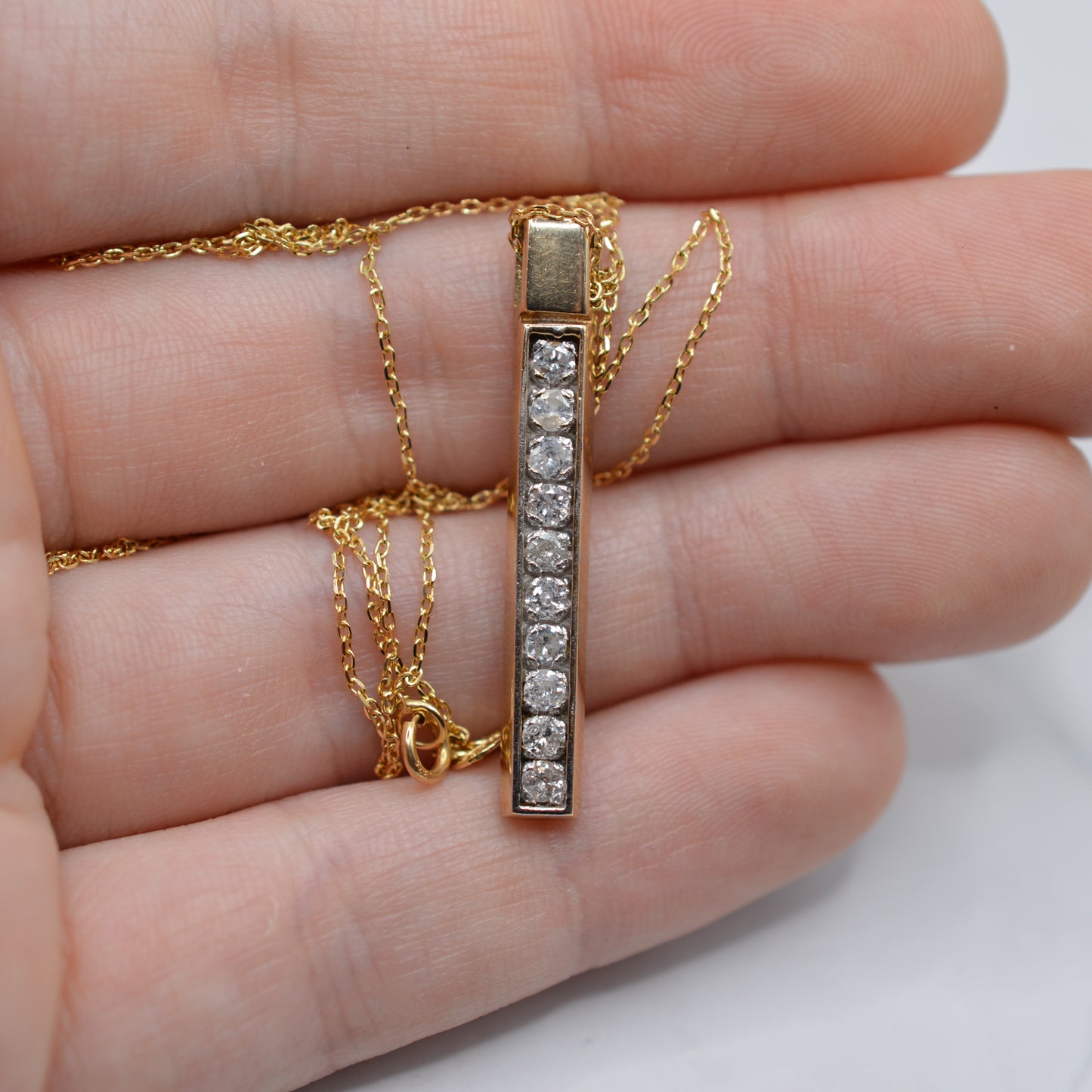 1980s 9ct Gold 0.50ct Diamond Pendant Necklace (18" Chain)