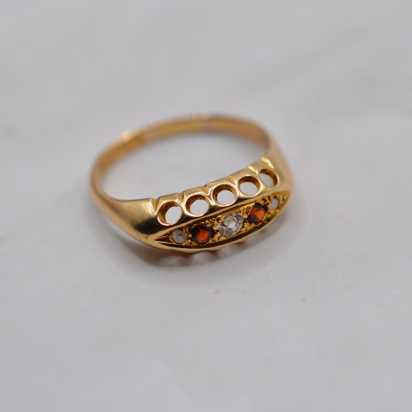 Antique Edwardian 18ct Gold Garnet & Diamond Five-Stone Ring