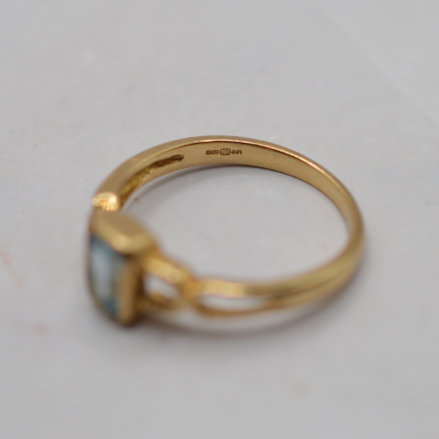 9ct Gold Topaz Bezel-Set Ring