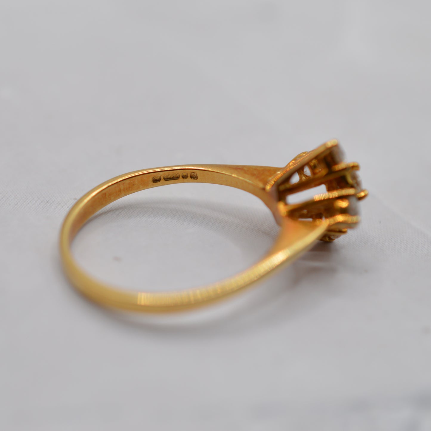 1970s 18ct Gold Diamond Cross Cluster Ring