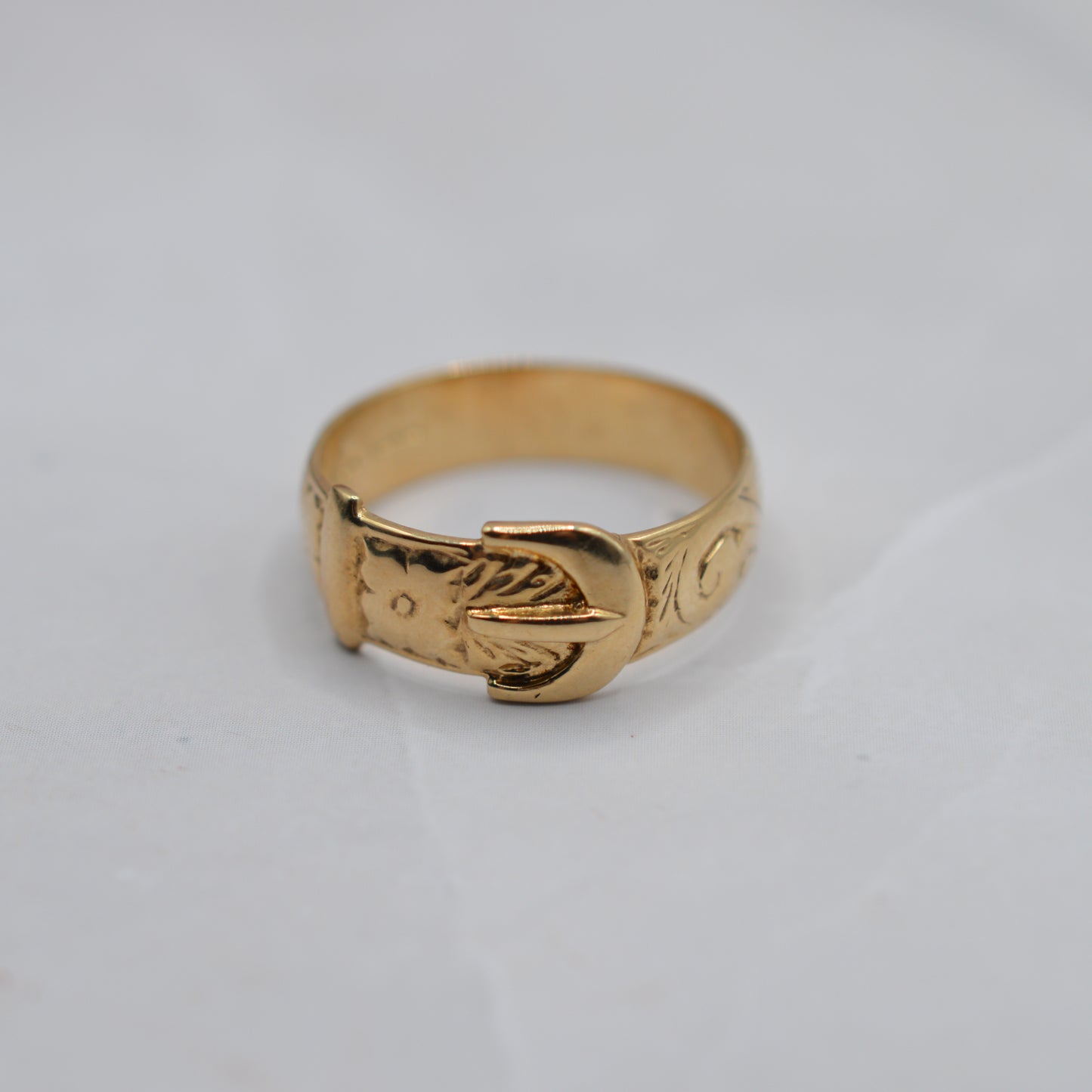 Vintage 9ct Gold Floral Buckle Ring