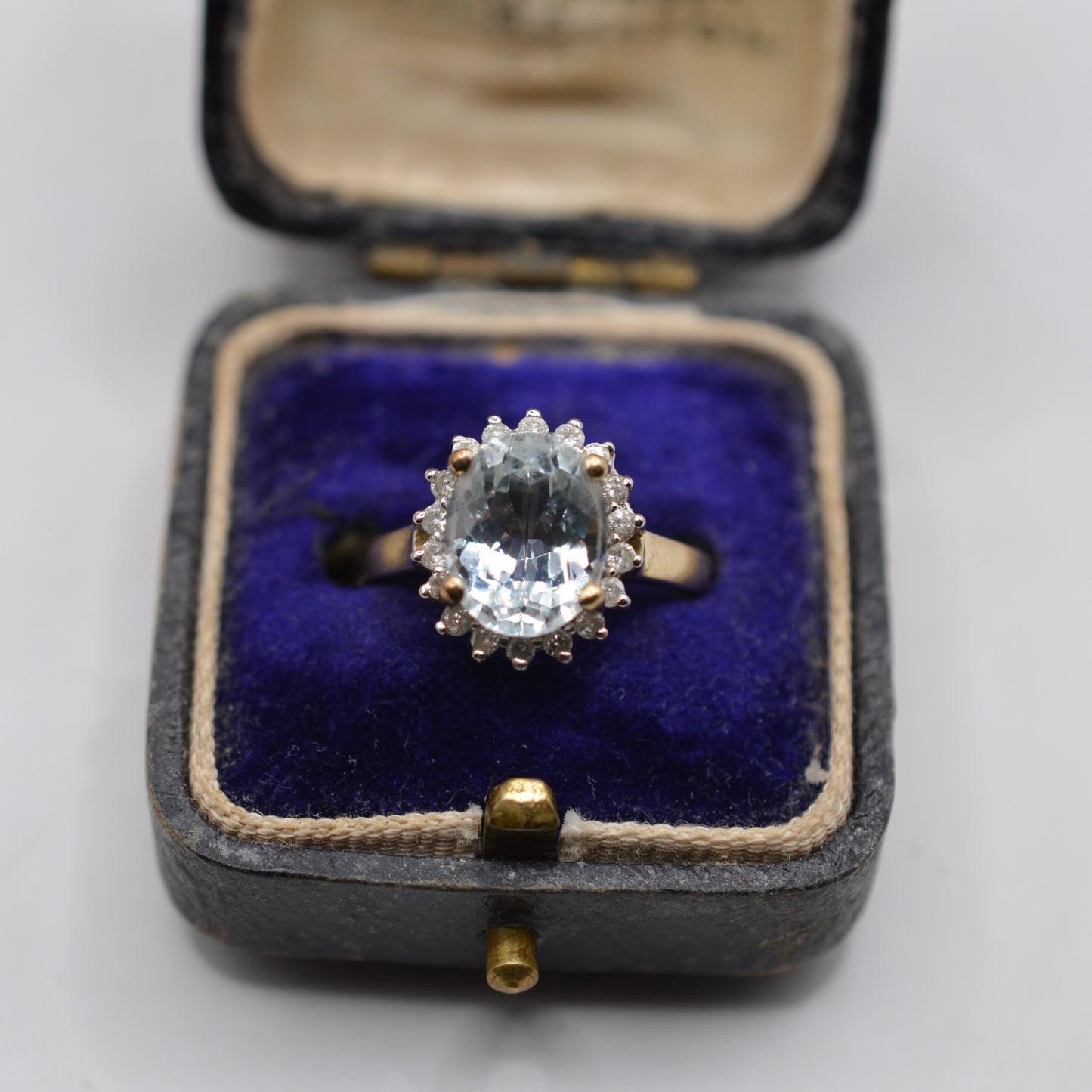 Y2K 9ct Gold Aquamarine & Diamond Cluster Ring
