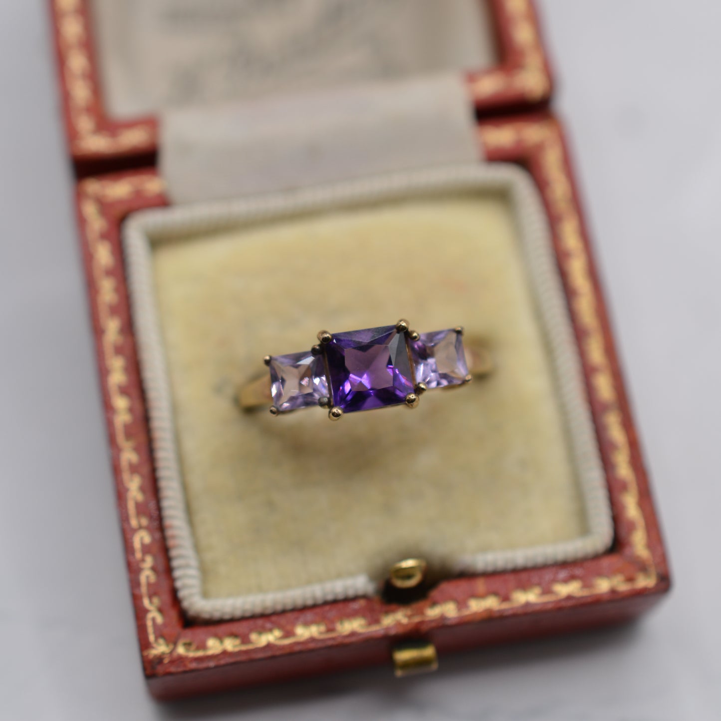 9ct Gold Amethyst Varihue Trilogy Ring