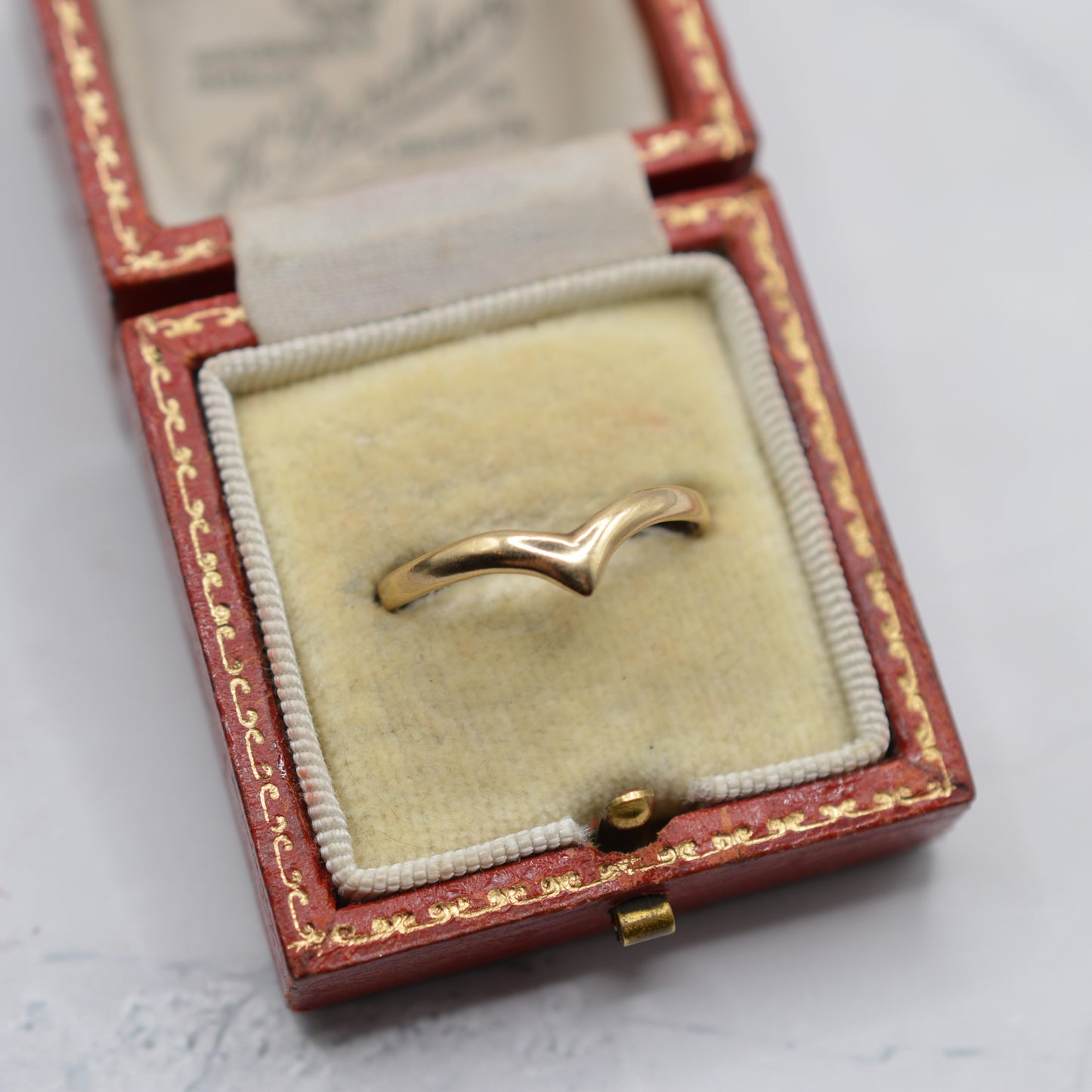 Vintage 9ct Gold Wishbone Ring