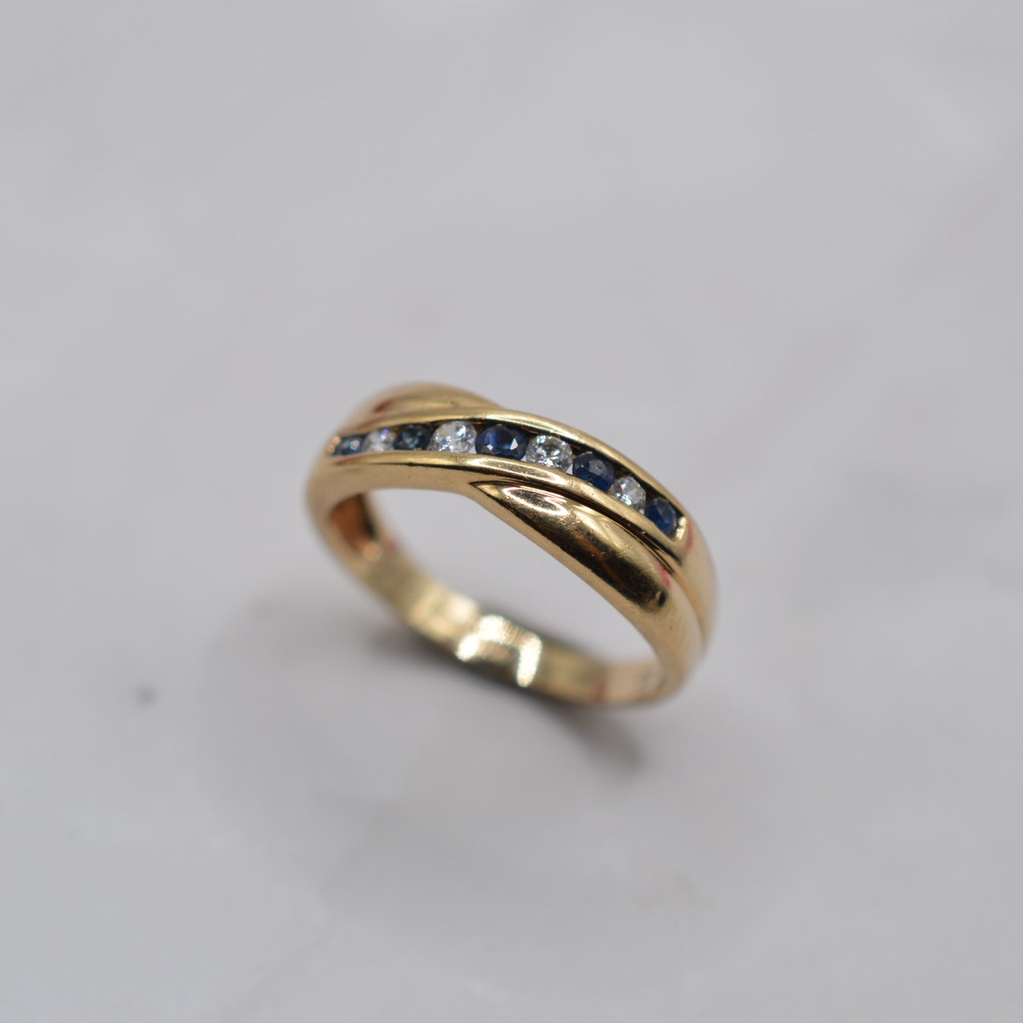 Vintage 9ct Gold Sapphire & C/Z Crossover Ring