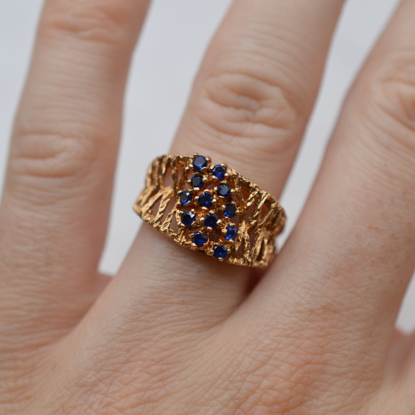 Brutalist 1970s Vintage 9ct Gold Sapphire Bark Ring
