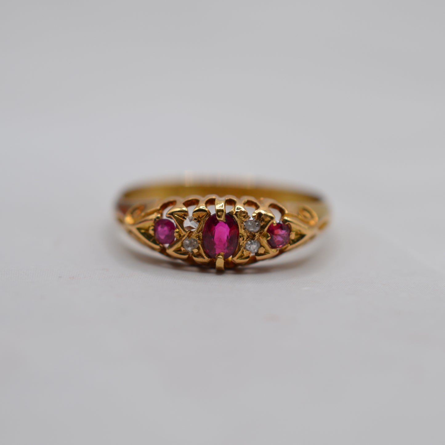 Antique 1909 Edwardian 18ct Gold Ruby & Diamond Boat Ring