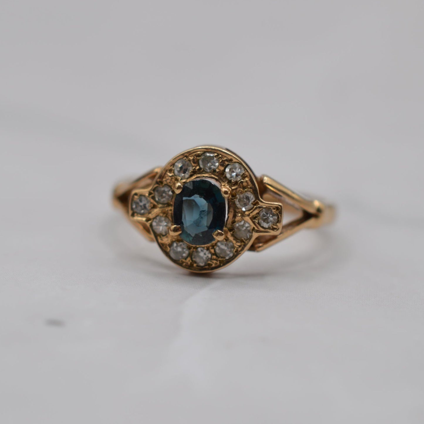 1970s Vintage 9ct Gold Sapphire & Diamond Cluster Ring