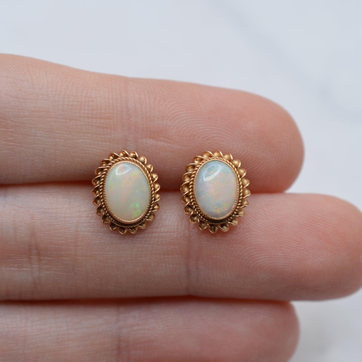 Vintage 9ct Gold Opal Stud Earrings