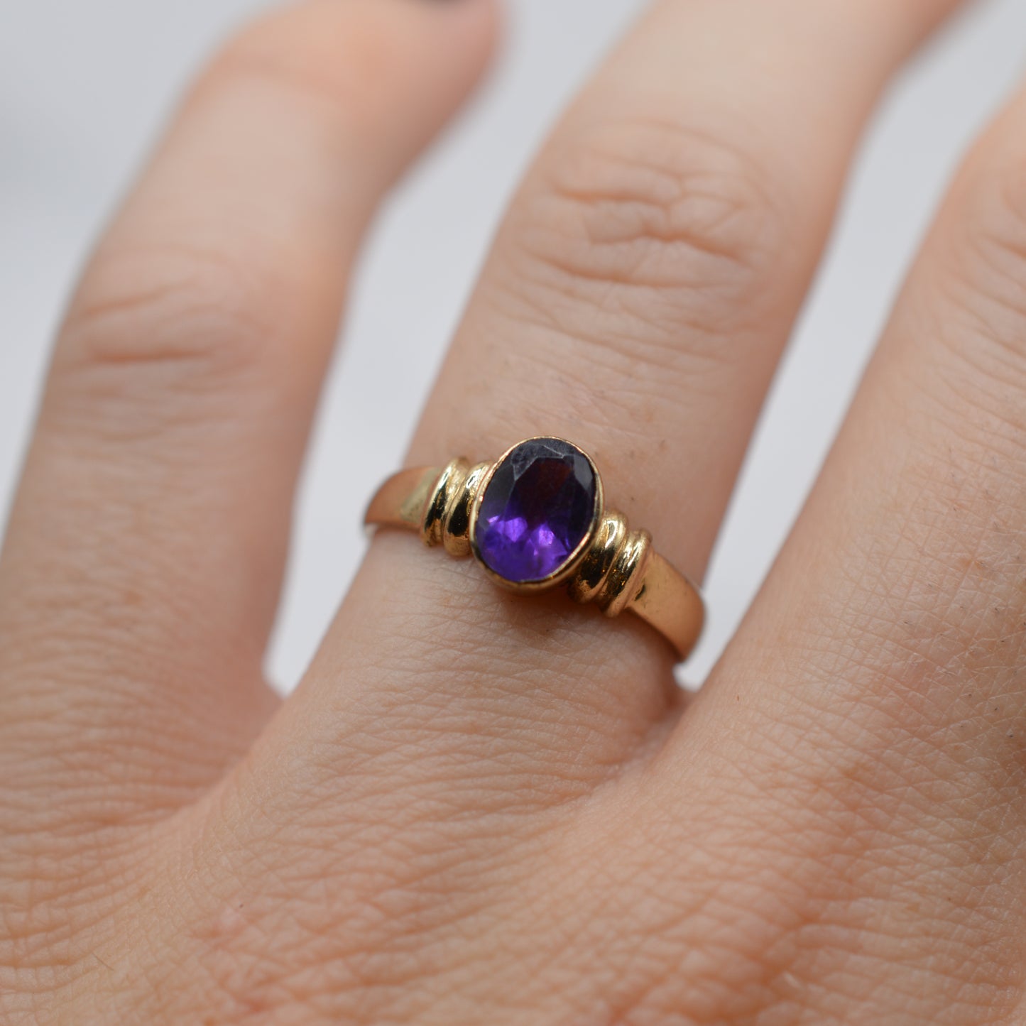 9ct Gold Bezel-Set Amethyst Solitaire Ring