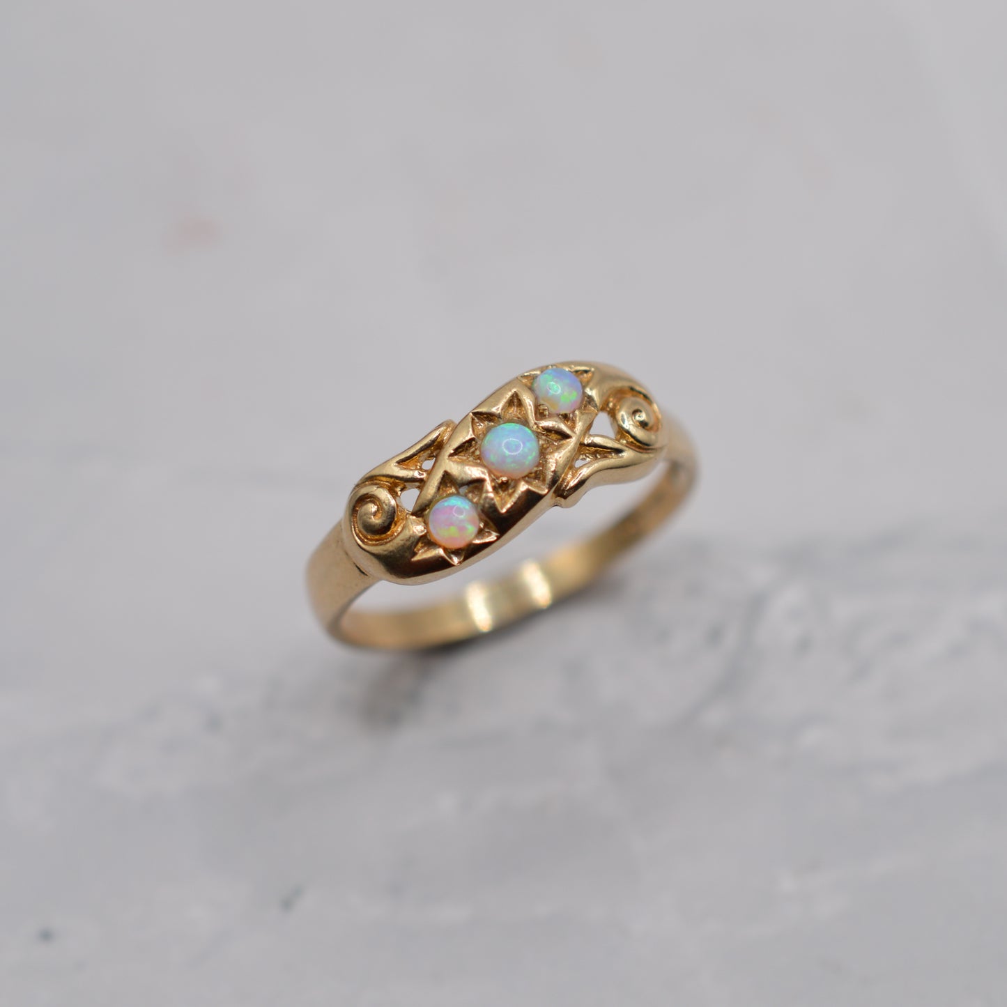 9ct Gold Opal Trilogy Ring