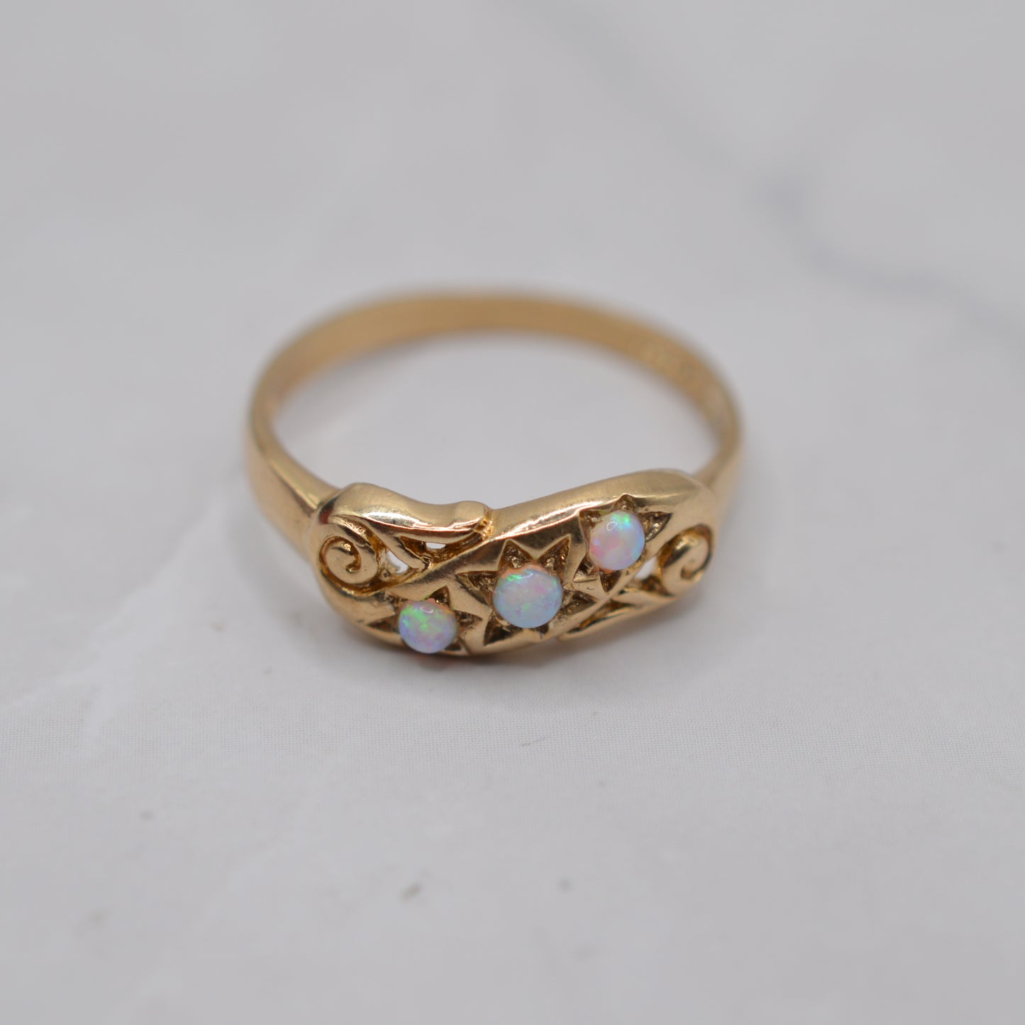 9ct Gold Opal Trilogy Ring