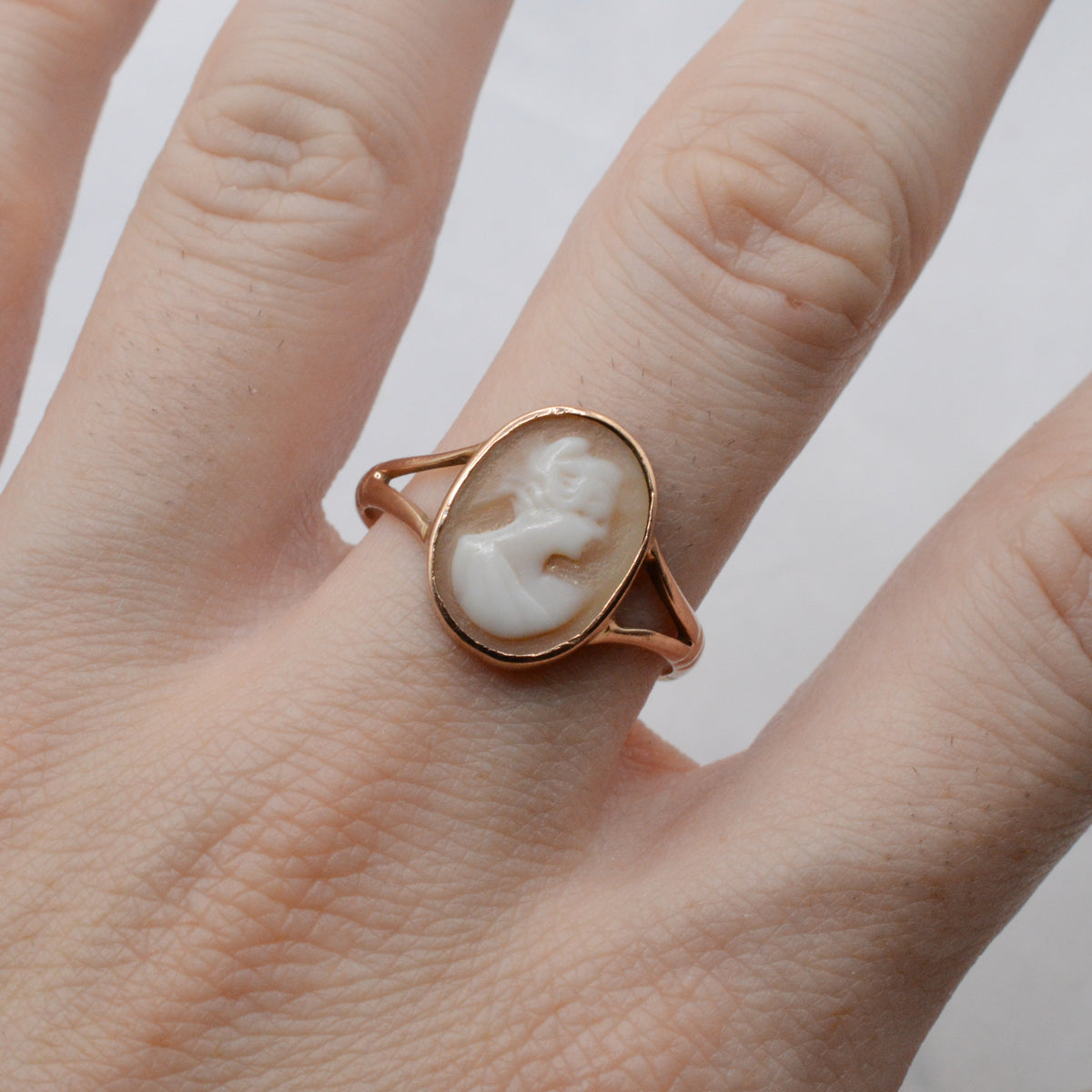 1918 Antique 9ct Gold Cameo Ring