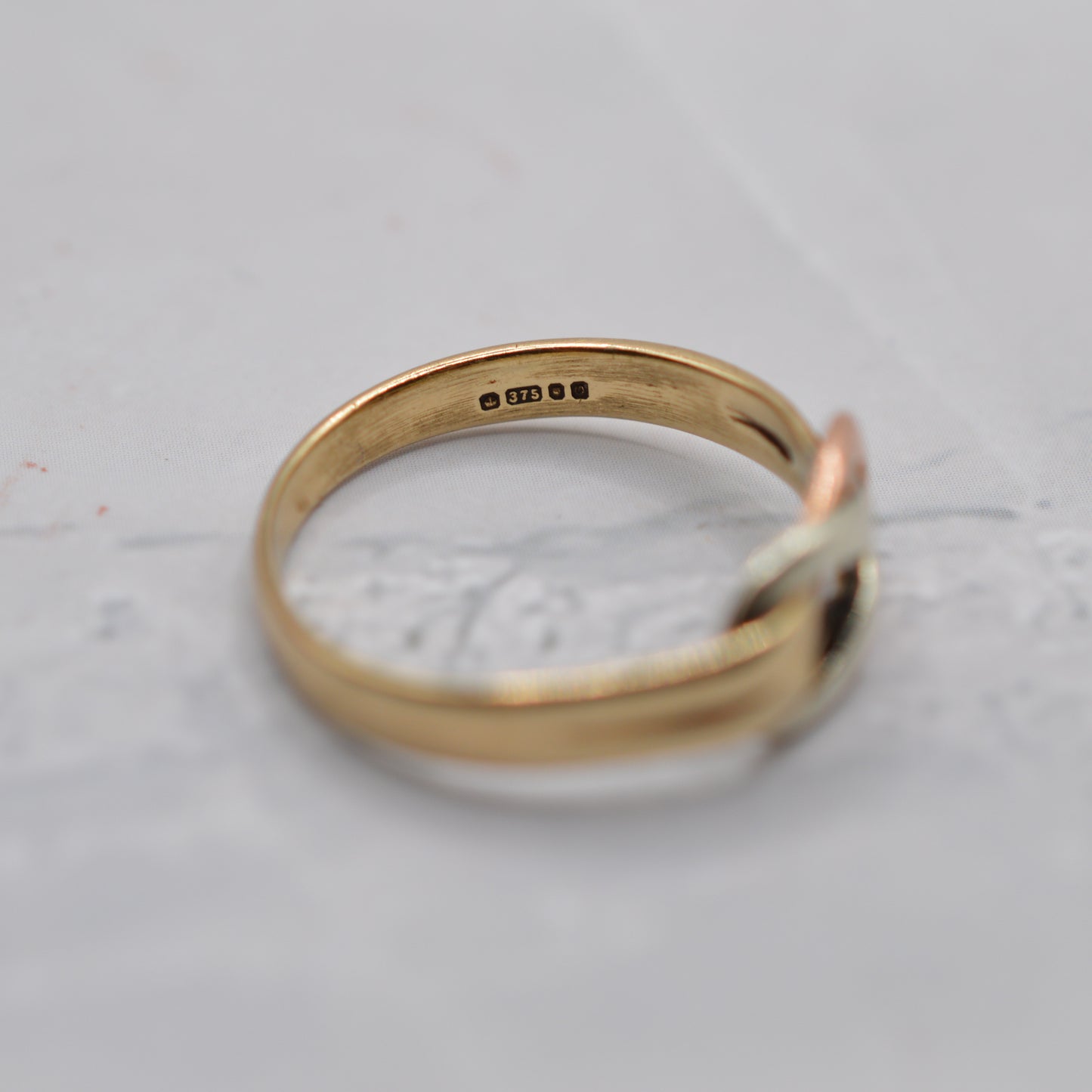 1980s Vintage 9ct Gold Tricolour Twist Knot Ring