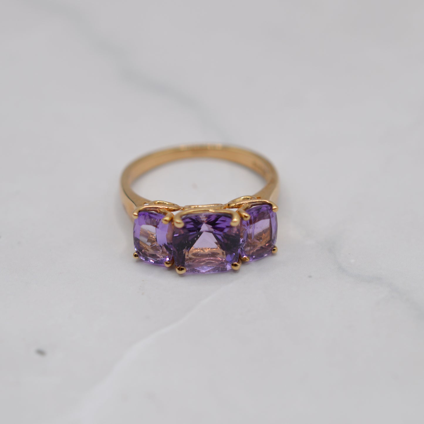 Chunky Y2K 9ct Gold Amethyst Trilogy Ring