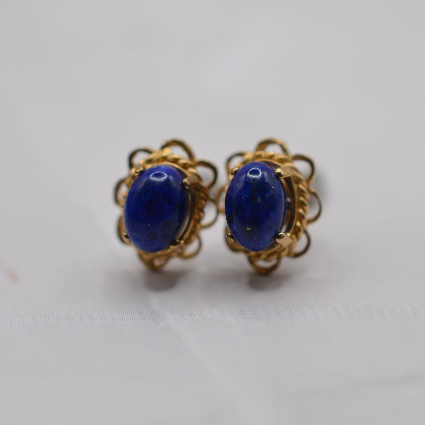 Vintage 9ct Gold Lapis Lazuli Earrings with Scallop Edge
